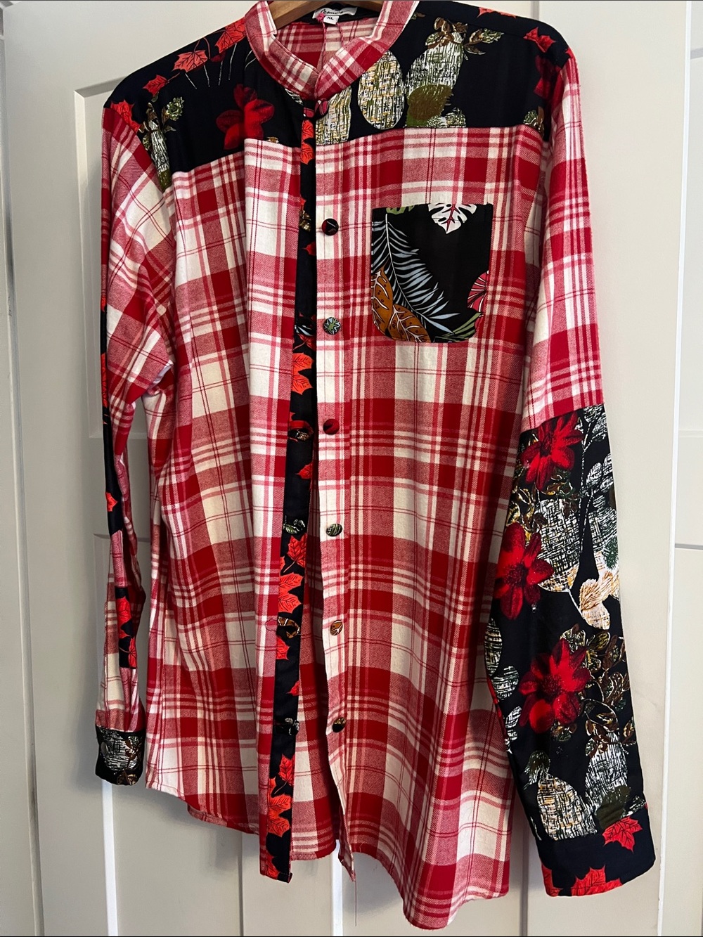 Women’s Cosmos Red Plaid Mixed-Print Button-Up
Ladies XL